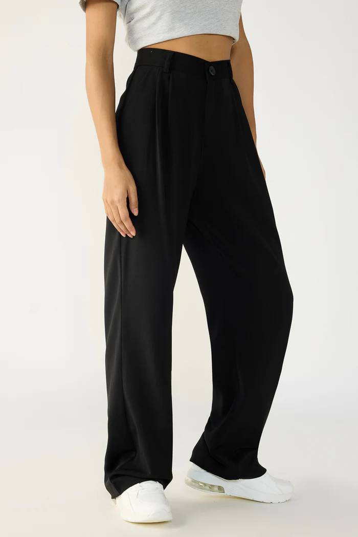 Double Pleated Black Korean Pants - Image 3